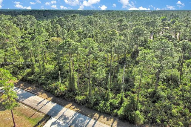 5 of 19 - 2019 Columbus Avenue, Lehigh Acres, FL