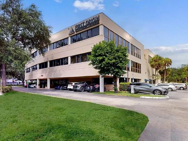 14100 Palmetto Frntg Road #310, Miami Lakes
