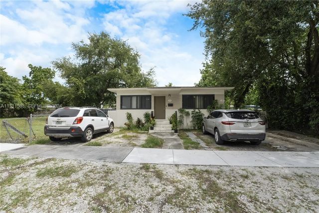 175 Nw 68th Street, Miami