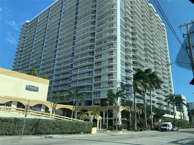 7601 E Treasure Drive #cu-5, North Bay Village