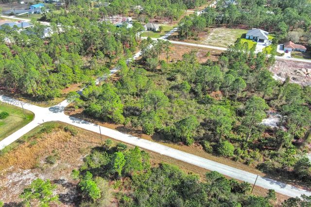 1020 Lake Avenue, Lehigh Acres