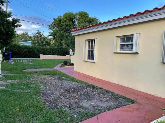 4 of 17 - 1223 Ne 181st Street, North Miami Beach, FL