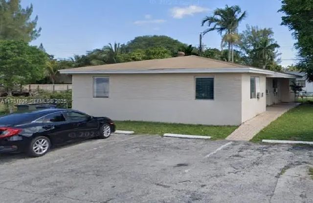 4 of 4 - 409 Sw 4th Terrace, Hallandale Beach, FL