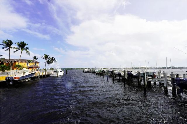123 Harbors Way, Boynton Beach