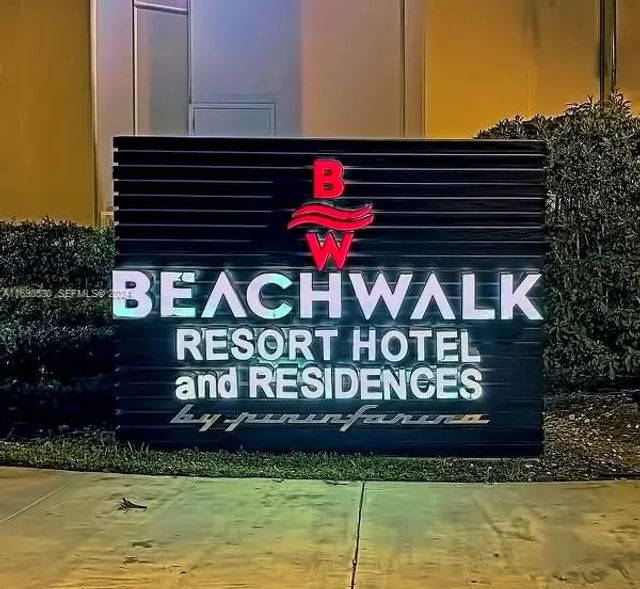 2602 E Hallandale Beach Boulevard #r610, Hallandale Beach