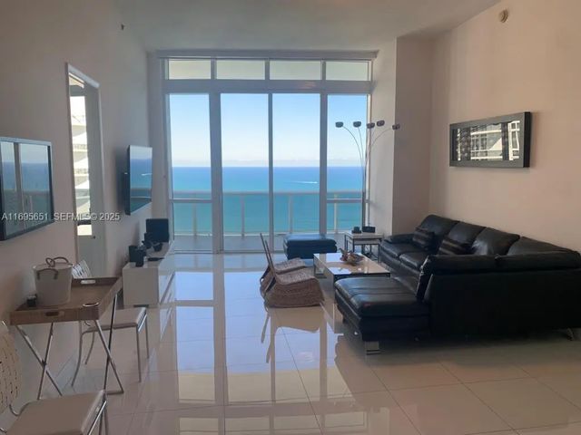 5 of 19 - 15811 Collins Avenue #4203, Sunny Isles Beach, FL
