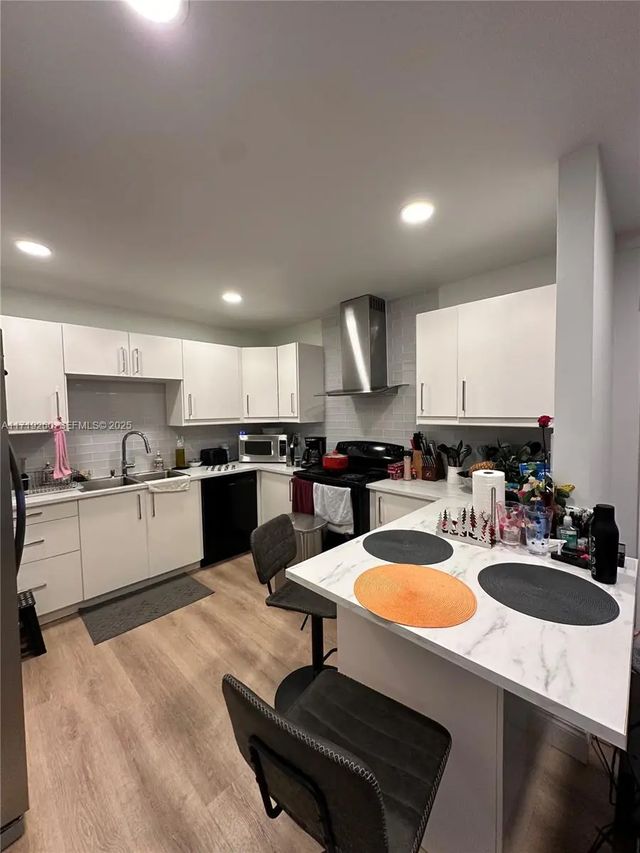 3 of 14 - 5100 Sw 41st Street #328, Pembroke Park, FL