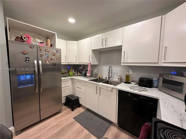 4 of 14 - 5100 Sw 41st Street #328, Pembroke Park, FL