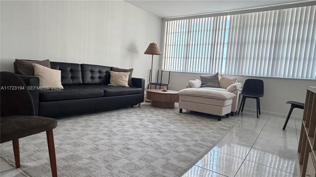 1825 S Ocean Drive #506, Hallandale Beach