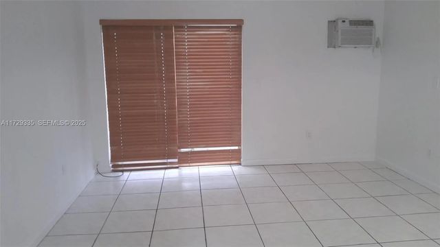 5 of 12 - 1441 Lincoln Road #414, Miami Beach, FL