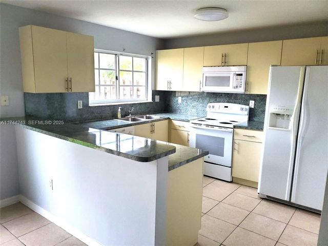 2 of 18 - 14122 Sw 260th Street #103, Homestead, FL