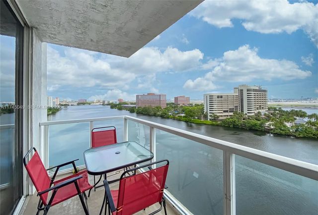 3 of 17 - 5091 Nw 7th Street #1001, Miami, FL