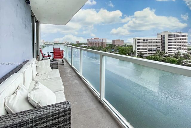 4 of 17 - 5091 Nw 7th Street #1001, Miami, FL