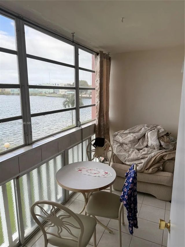 2 of 14 - 18555 Ne 14th Avenue #618, Miami, FL
