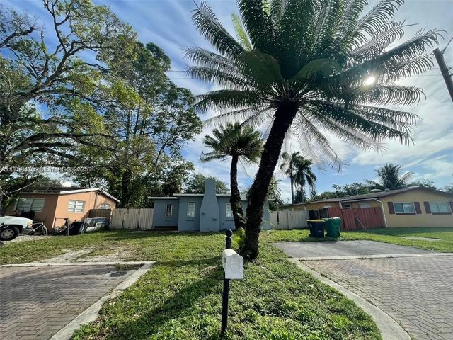 4896 Sw 28th Terrace, Dania Beach