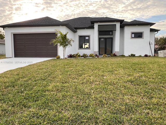 2122 Ne 14th Place, Cape Coral