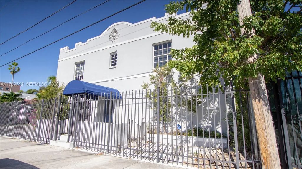 577 Ne 62 Street #2, Miami