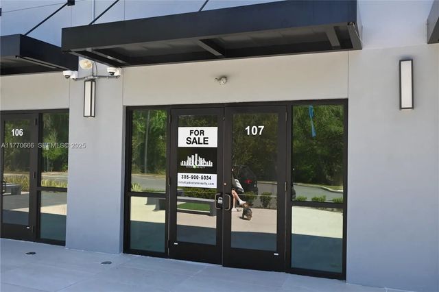 2 of 16 - 3370 Rouse Road #107, Orlando, FL
