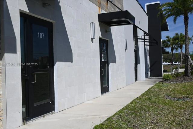 3 of 16 - 3370 Rouse Road #107, Orlando, FL