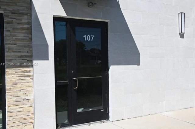 4 of 16 - 3370 Rouse Road #107, Orlando, FL
