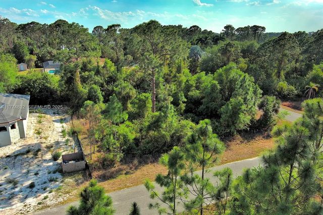 3 of 24 - 2500 E 9th Street, Lehigh Acres, FL
