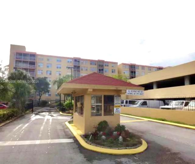 17890 W Dixie Highway #714, North Miami Beach