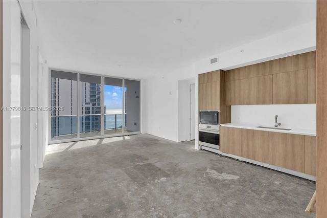 3 of 55 - 17550 Collins Avenue #1502, Sunny Isles Beach, FL
