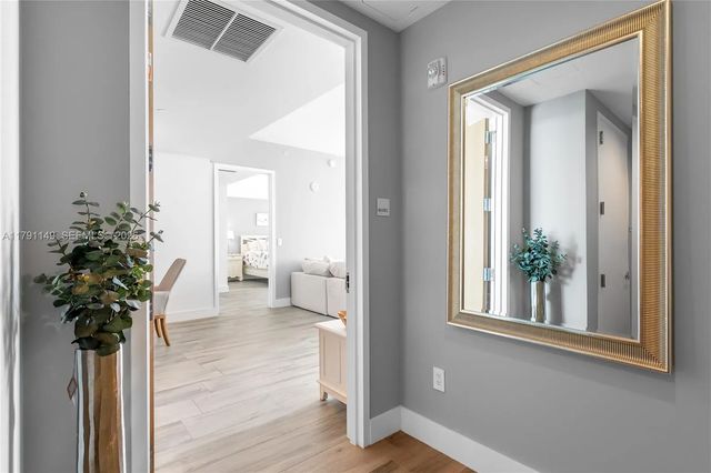 5 of 29 - 10201 Collins Avenue #605, Bal Harbour, FL
