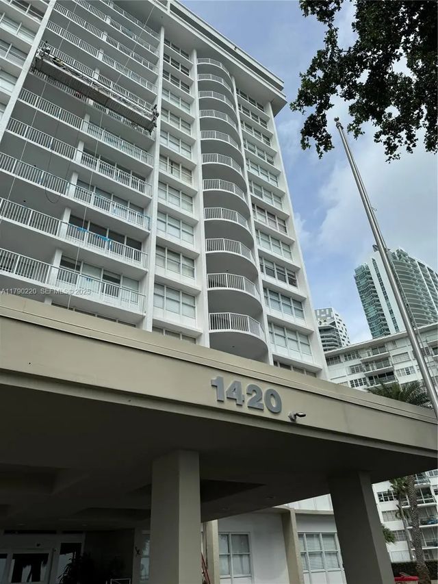 1420 Brickell Bay Drive #103a1, Miami