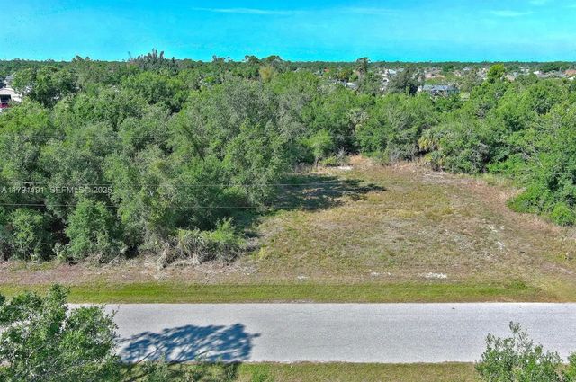 2 of 18 - 11117 1st Avenue, Punta Gorda, FL