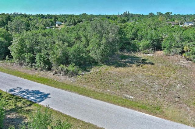4 of 18 - 11117 1st Avenue, Punta Gorda, FL