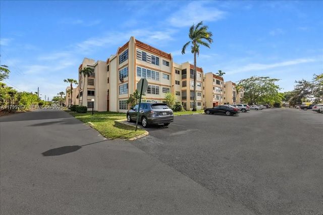 2 of 29 - 2451 Nw 41st Avenue #304, Lauderhill, FL