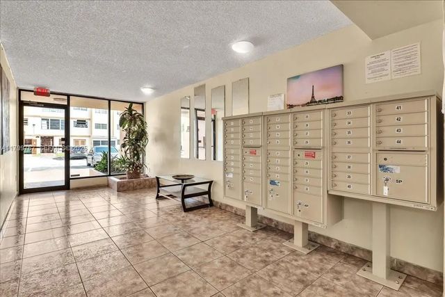5 of 29 - 2451 Nw 41st Avenue #304, Lauderhill, FL