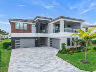 Photo of Listing #F10521639