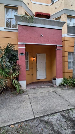 Photo of Listing #R11117540