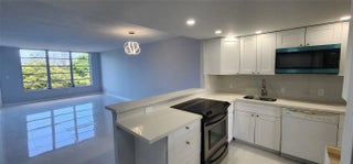 Photo of Listing #F10521608