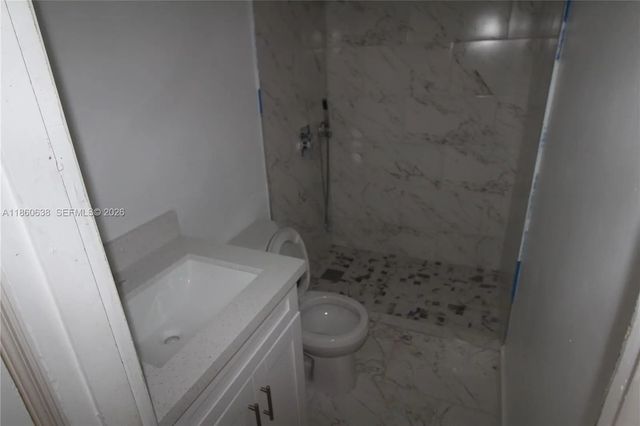 5 of 21 - 965 W 23rd Street, Hialeah, FL
