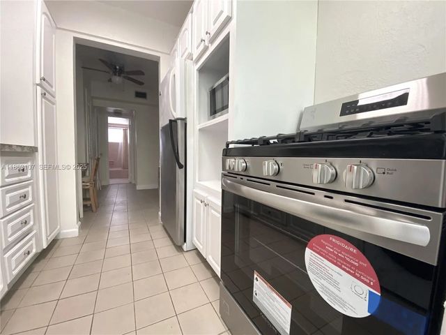 2 of 18 - 932 Euclid Avenue #2, Miami Beach, FL