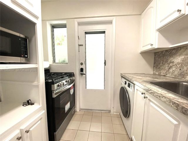3 of 18 - 932 Euclid Avenue #2, Miami Beach, FL