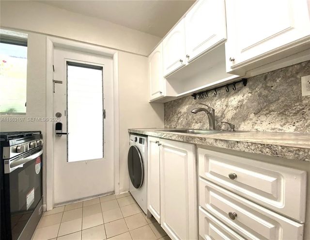 4 of 18 - 932 Euclid Avenue #2, Miami Beach, FL