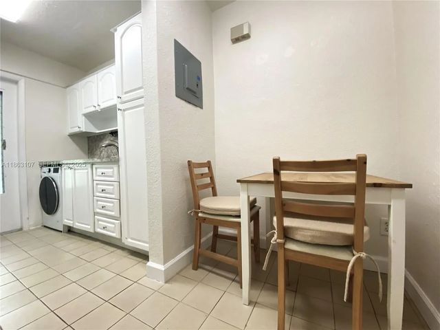 5 of 18 - 932 Euclid Avenue #2, Miami Beach, FL