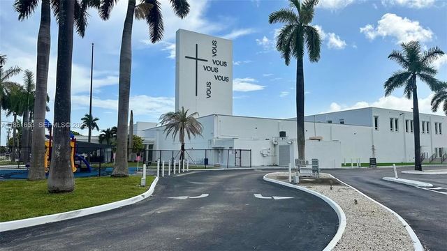 3 of 7 - 17801 Nw 2nd Avenue #suite 201, Miami Gardens, FL