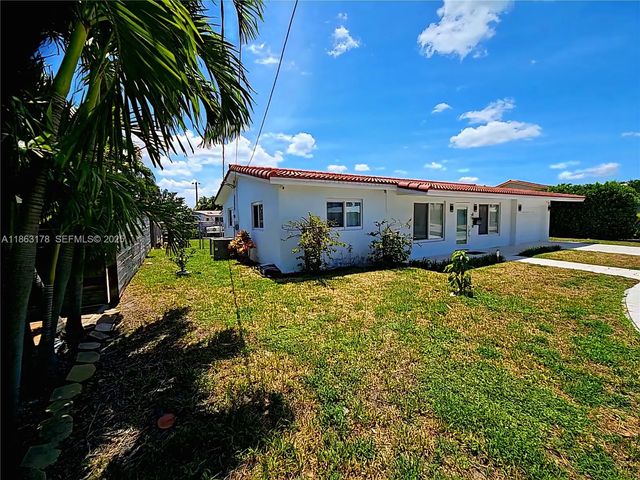 3 of 37 - 1430 Ne 53rd Court, Fort Lauderdale, FL