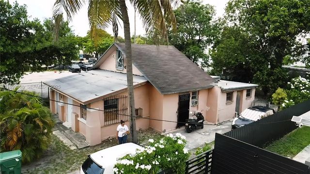 4 of 8 - 683 Nw 30th Street, Miami, FL