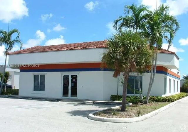 4 of 10 - 1150 Sw 30th Avenue, Pompano Beach, FL