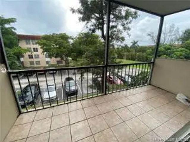 2 of 12 - 4166 Inverrary Drive #303, Lauderhill, FL