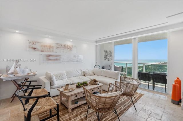 5 of 37 - 100 Bayview Drive #1924, Sunny Isles Beach, FL