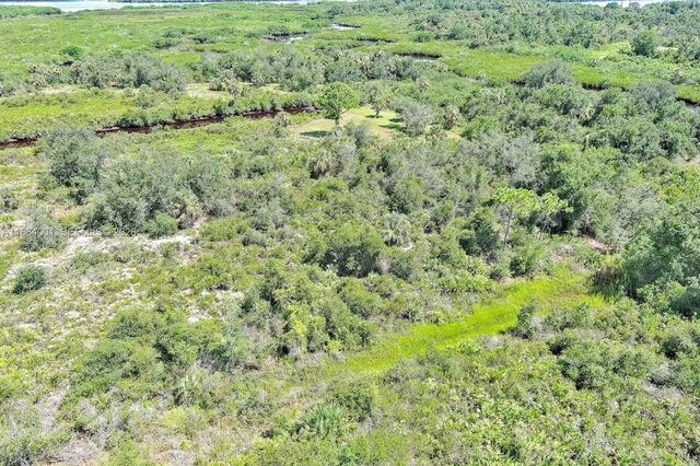2 of 17 - 1353 Wallaroo Court, Punta Gorda, FL