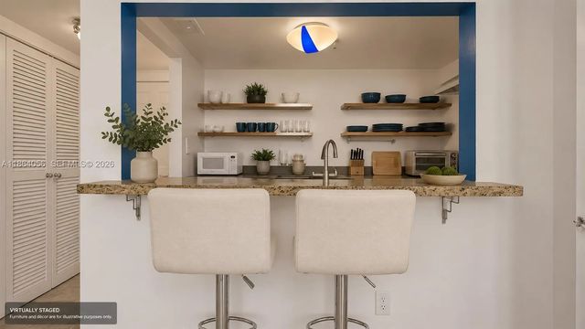 5 of 21 - 865 Collins Avenue #207, Miami Beach, FL