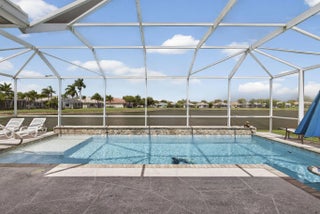 Photo of Listing #R11117994